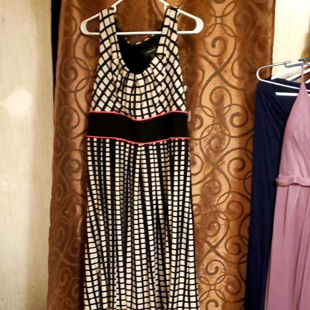 R&M Richards Black and White Halter Maxi Dress